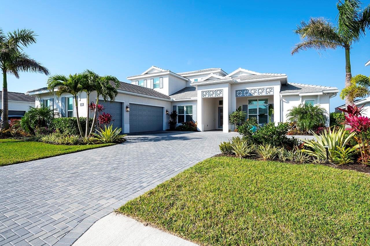 🎉🏡PENDING🏡🎉 @8281 REDONDA LOOP, LAKEWOOD RANCH, FL 34202