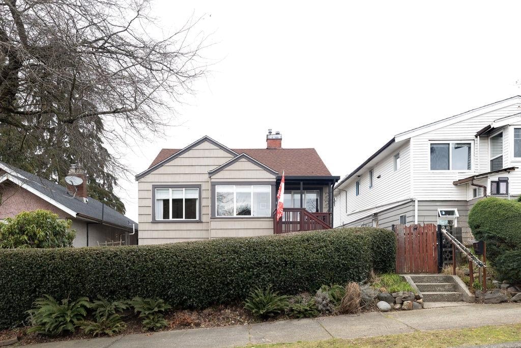 3341 E Georgia Street, Vancouver