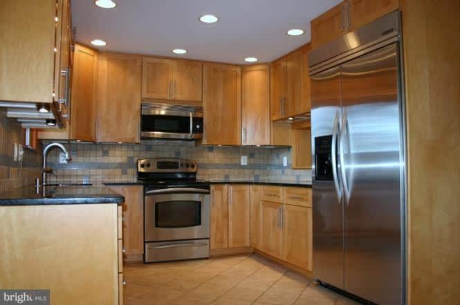 968 Waterview Dr