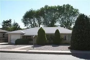1915 Inez Drive NE Albuquerque, 87110