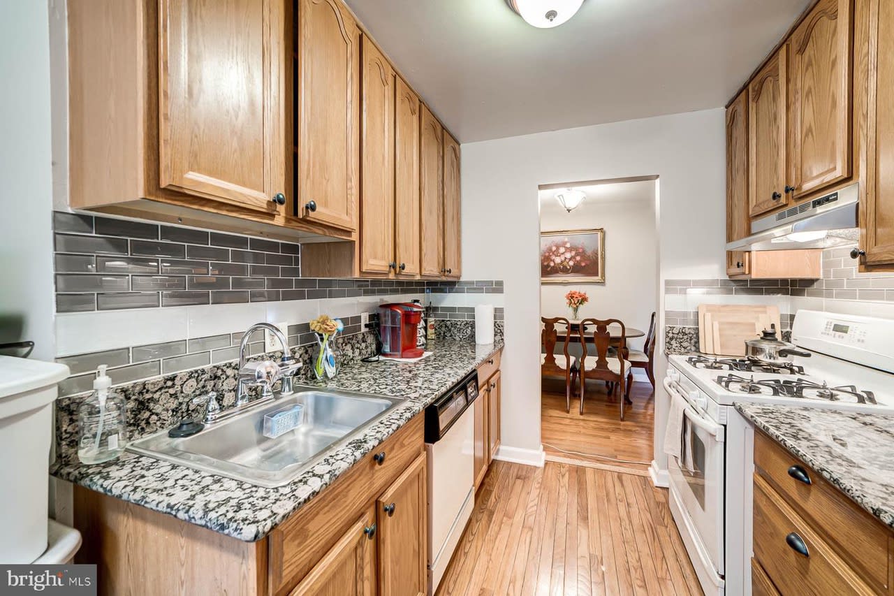 440 N Armistead St #303