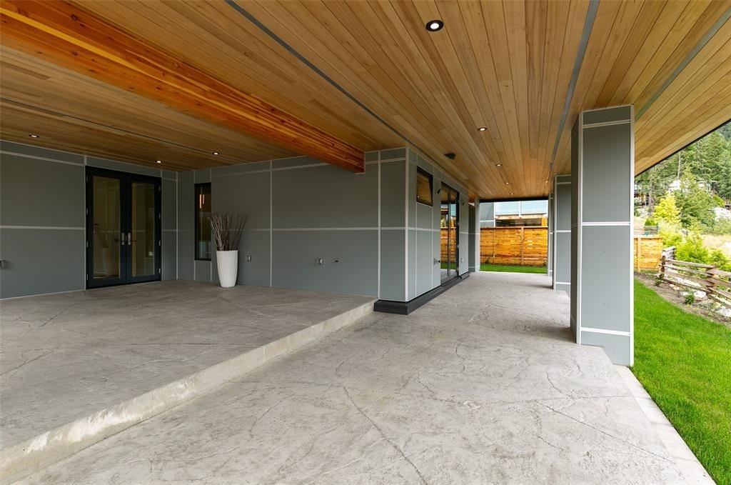 8468 Bear Paw Trail