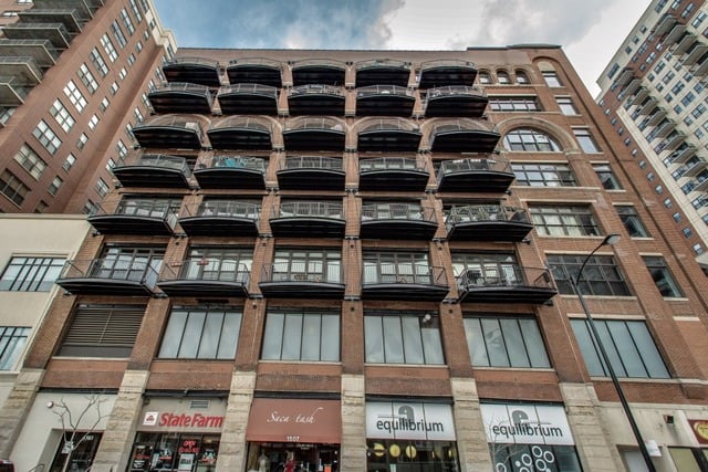 South Loop Loft: 1503 S State St,  #403