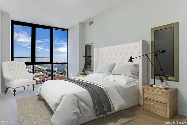 1809 Emmons Ave Unit: PH3