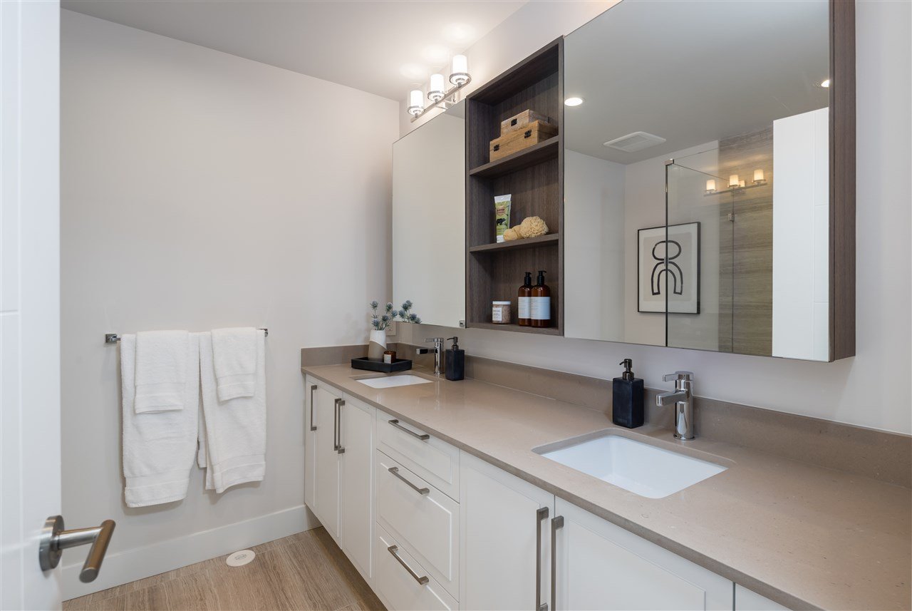 23-70 Seaview Dr