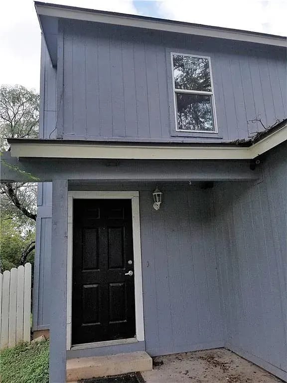 9504 Bear Paw Trl APT A