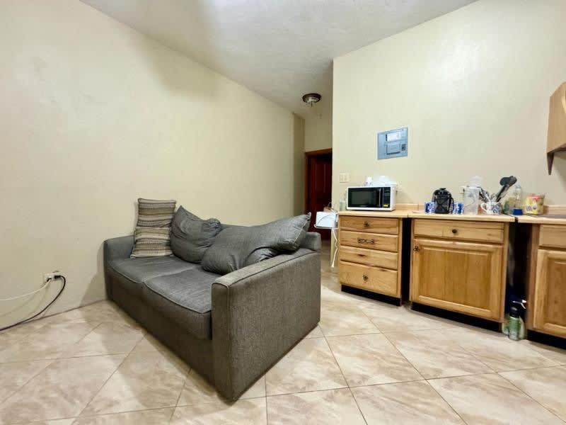 943 Havers 1 Bedroom Apartment