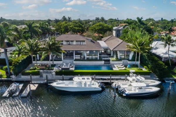 Waterfront mansion in Coral Gables sells for $10.4M