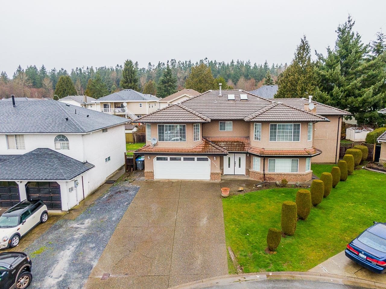 14359 90a Ave