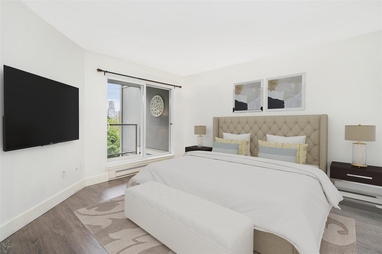 204-1365 W 4th Ave