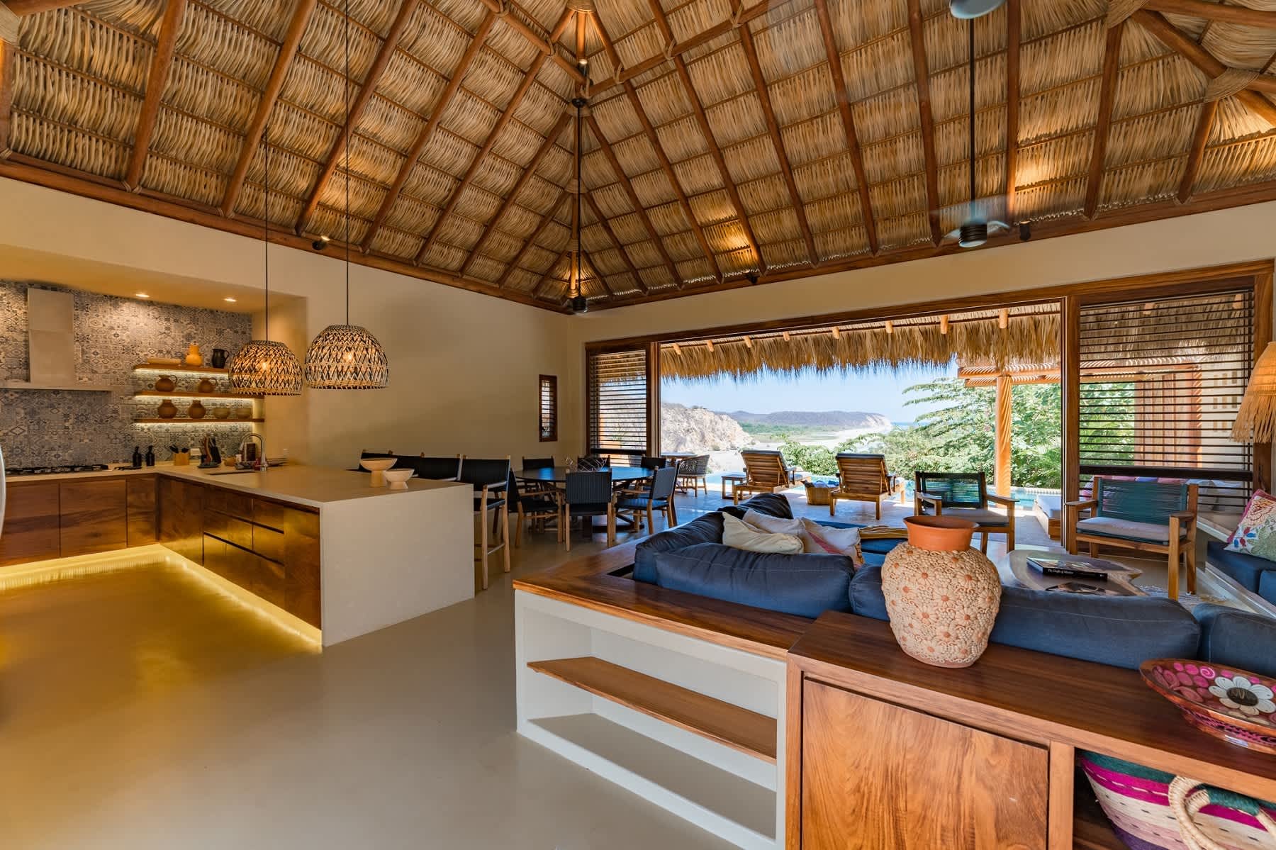 6 bedroom, Single Family Homes, Villa Sagrario, Montecito Beach Village