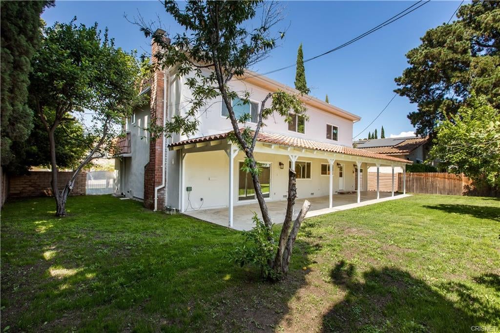 16834 Klee St Northridge, CA