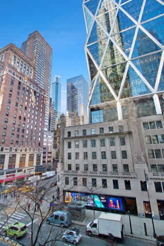 301 West 57th Street Unit: 4AA