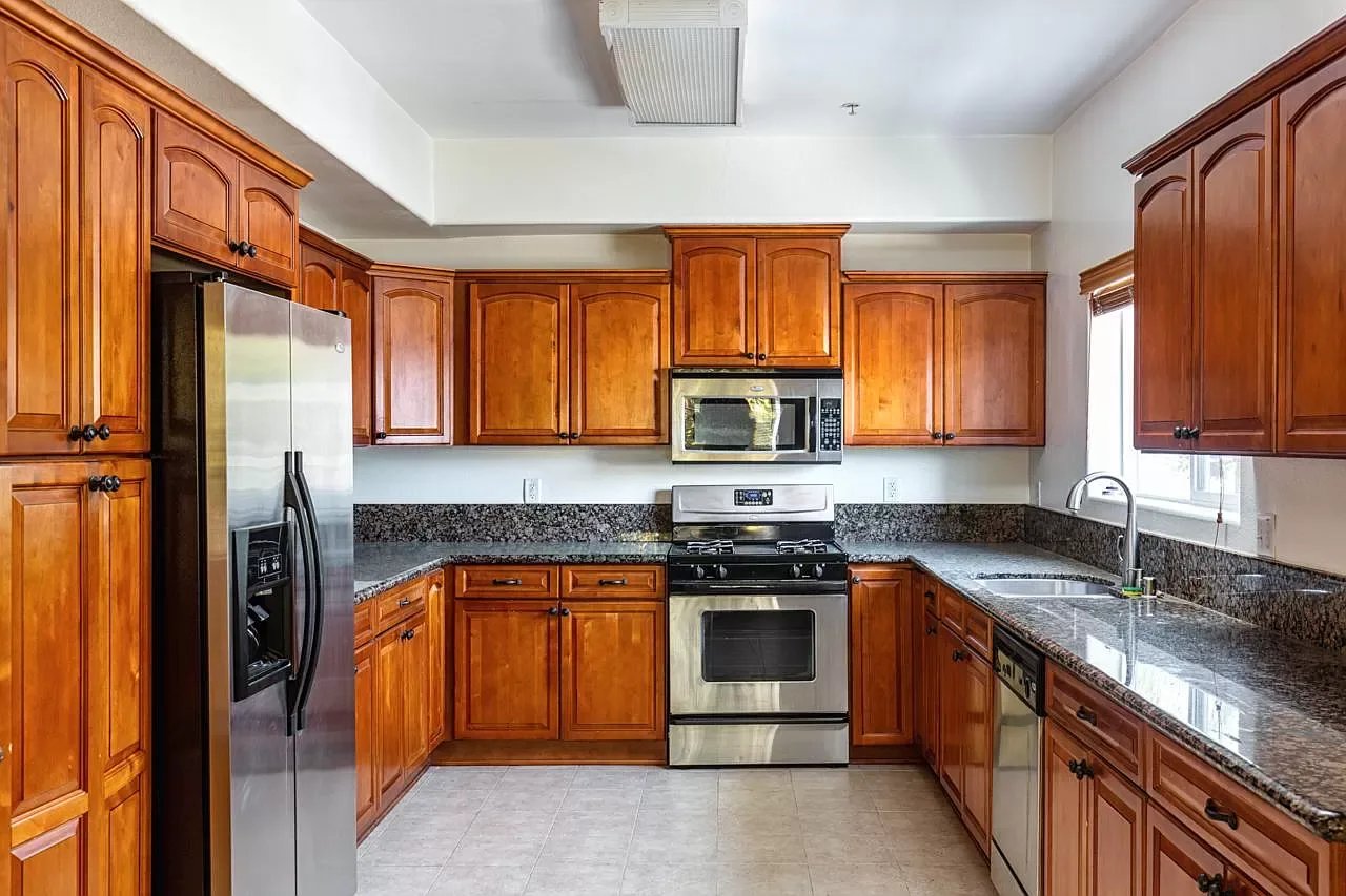 4297 Coldwater Canyon Ave APT 10