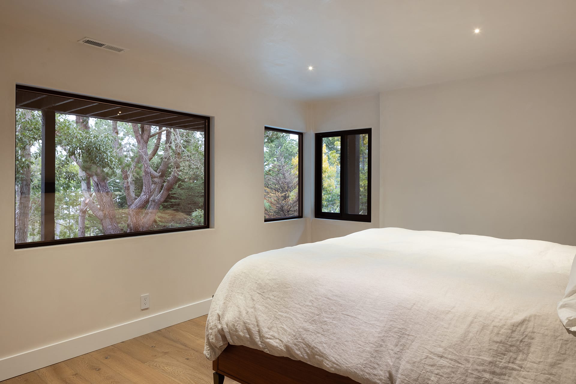 Modern Pebble Beach Haven - 4008 El Bosque Dr
