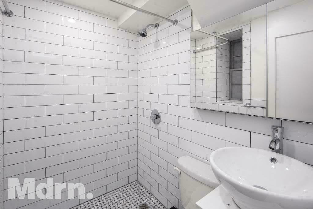 150 E 83rd St, Apt 1D