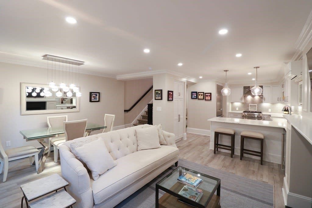 61 Chandler St, #1