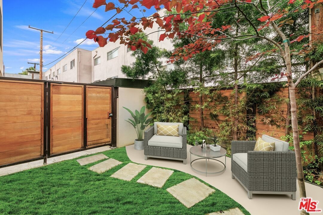 1255 N Formosa Ave