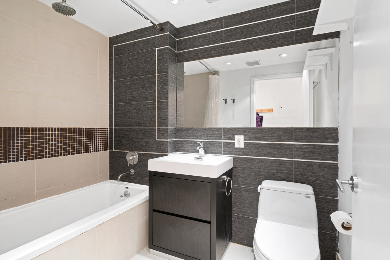 345 Union Ave, #1B