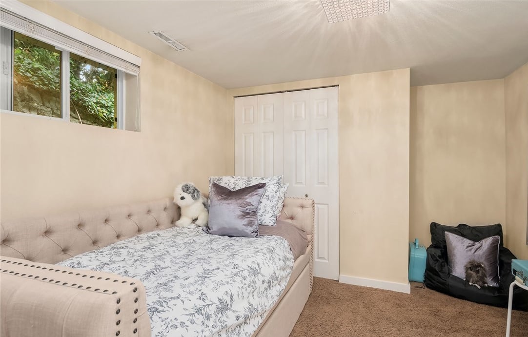 1511 Madrona Dr
