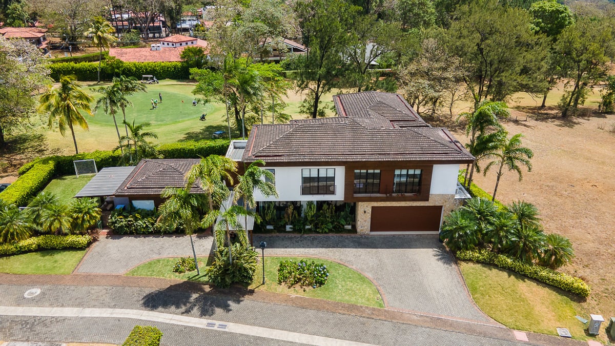 Contemporary Golf Course Villa, Guacima, Alajuela