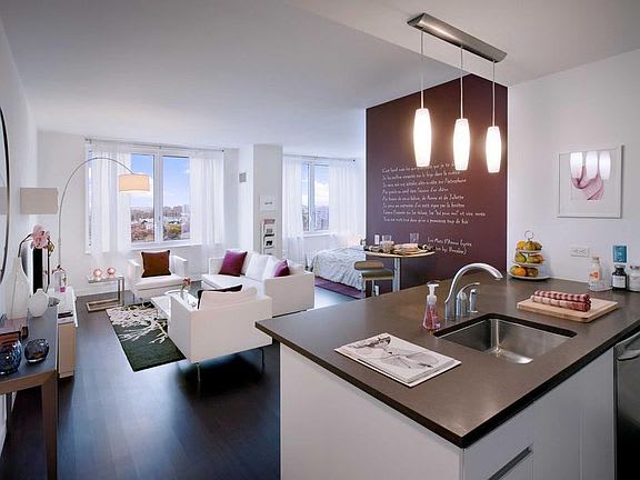 306 Gold Street Unit: 6L