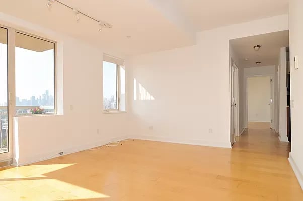 343 4th Ave Apt: 11H