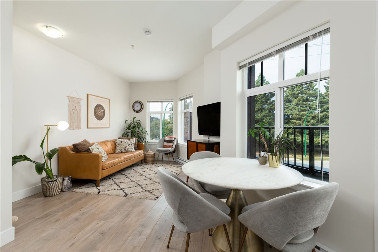 205-7180 Barnet Rd
