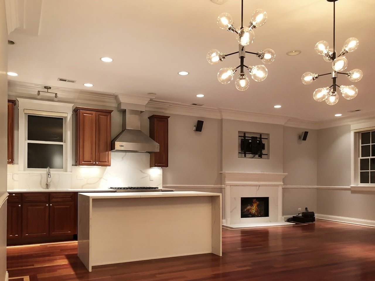 841 W Bradley Pl, #3F