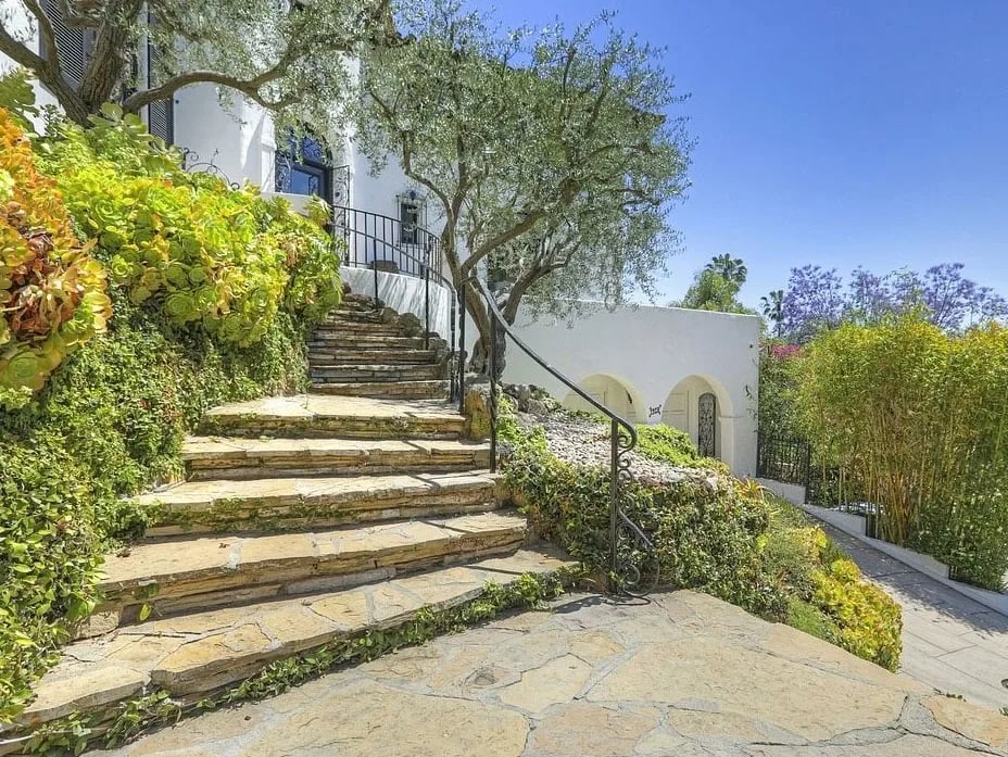 Married ‘Bullet Train’ Producers Buy Swank Digs in Outpost Estates