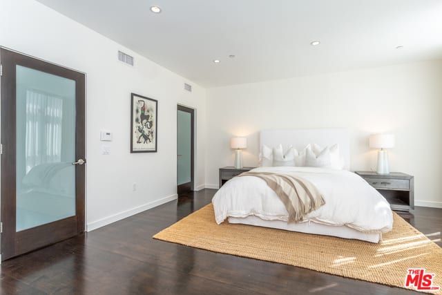 125 Pacific St #3
