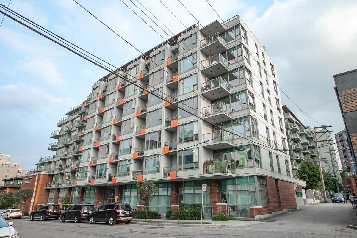 615-250 E 6th Ave