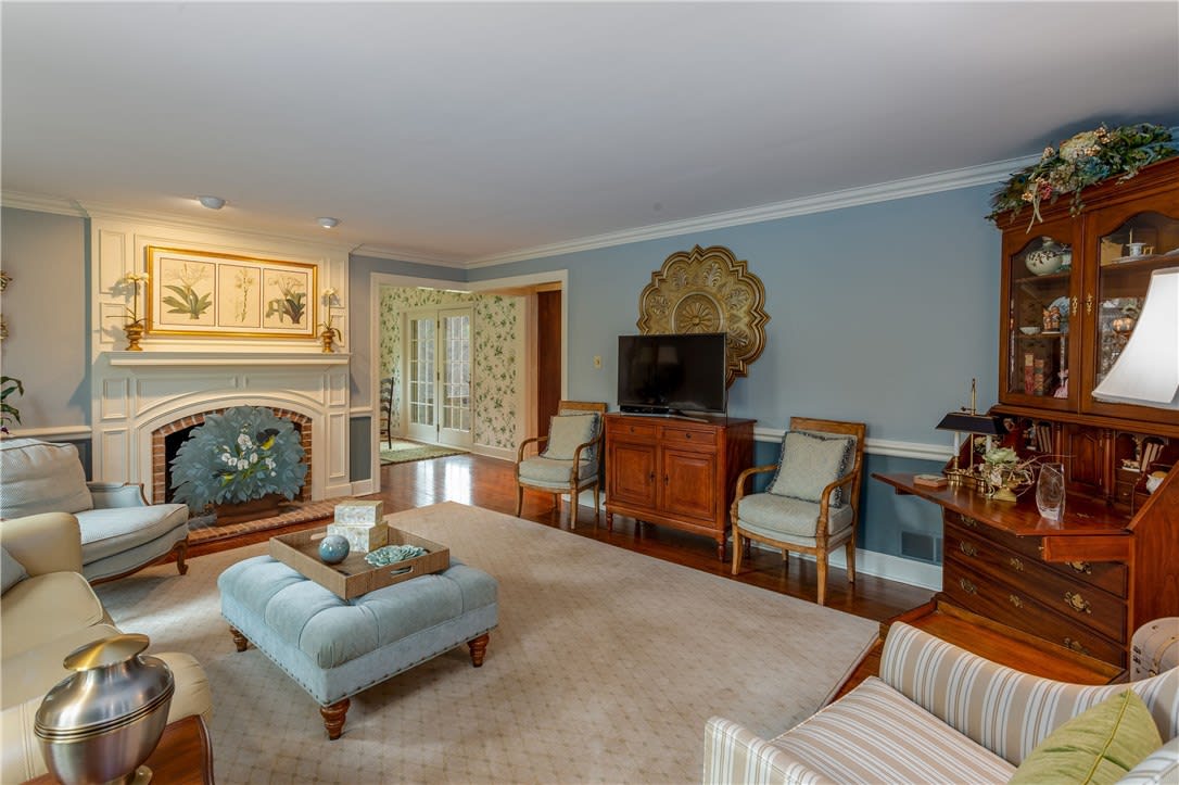 85 Alexander Dr