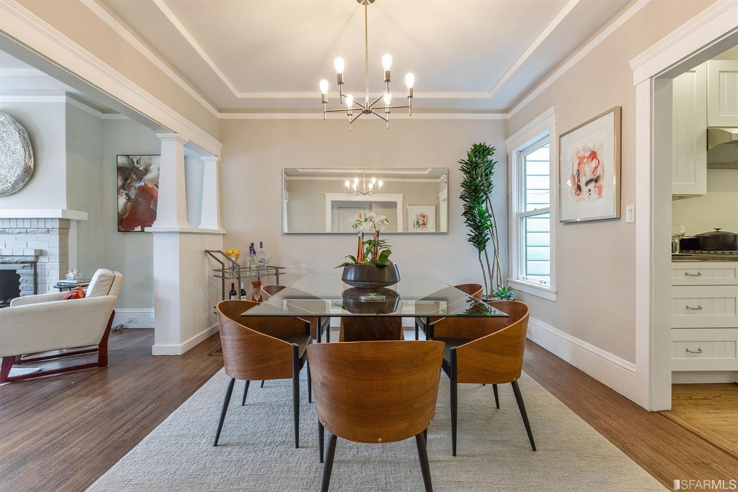 337 Carl St