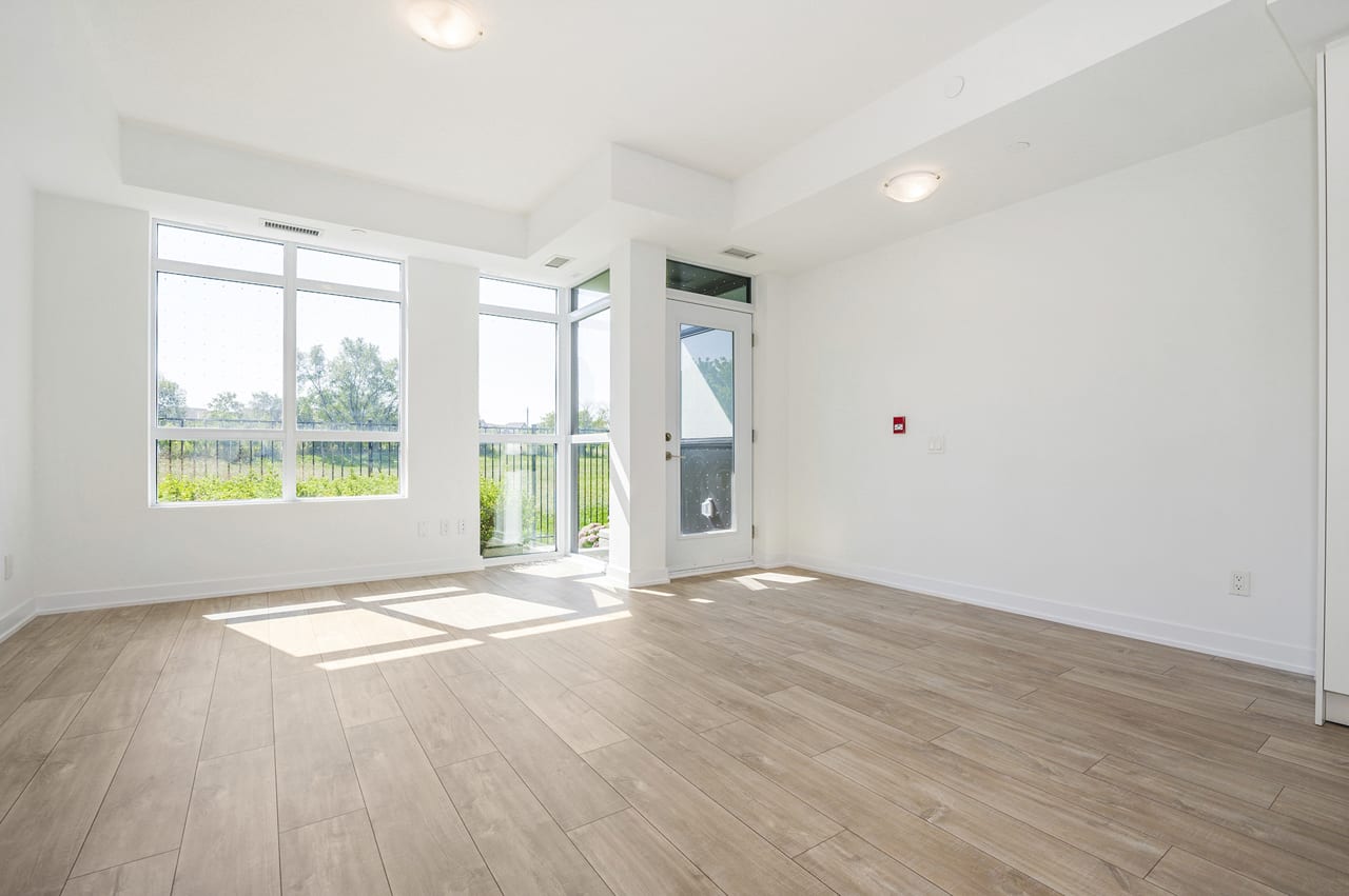 251 Manitoba St Unit: 117