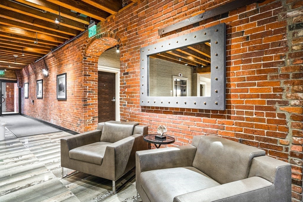 343 Commercial St, #104