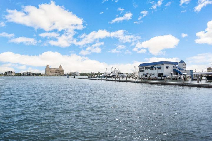 917 N Flagler Drive 108