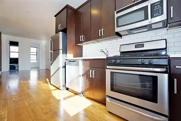 515 Monroe Street Unit: 2