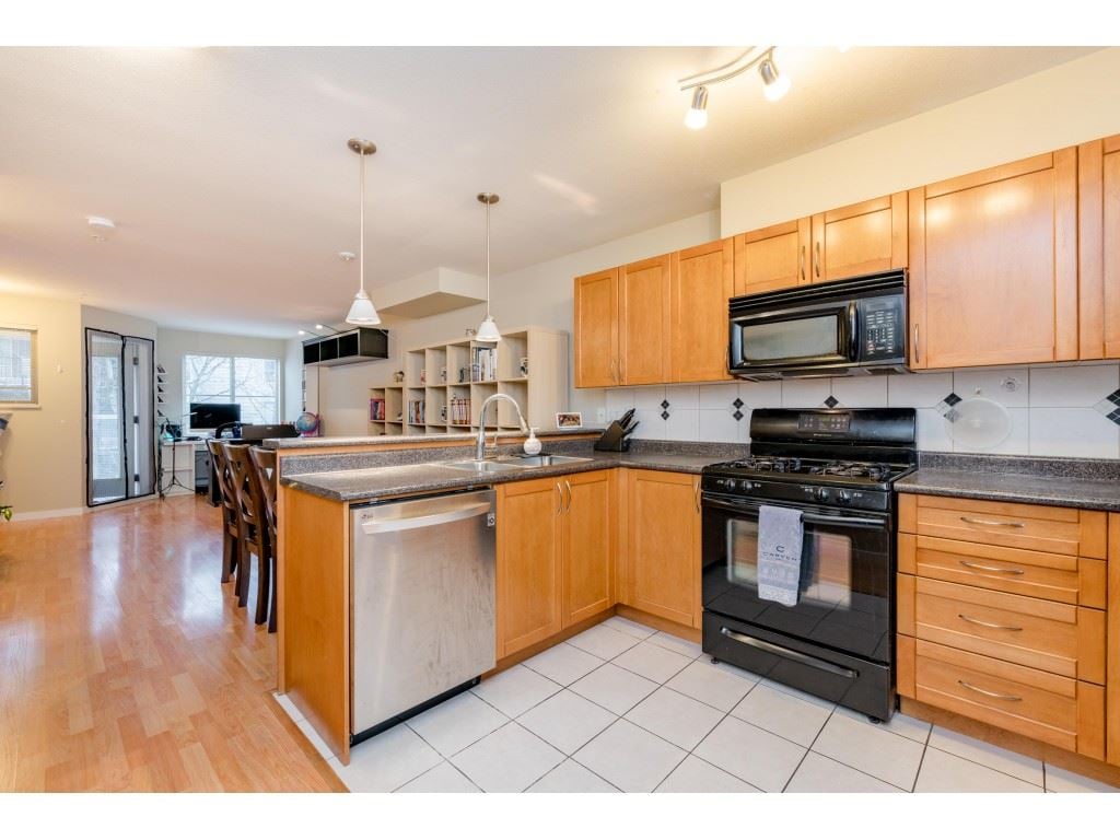 216-2432 Welcher Ave