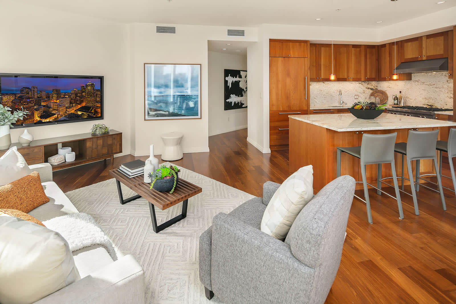 500 106th Avenue NE, Unit 807