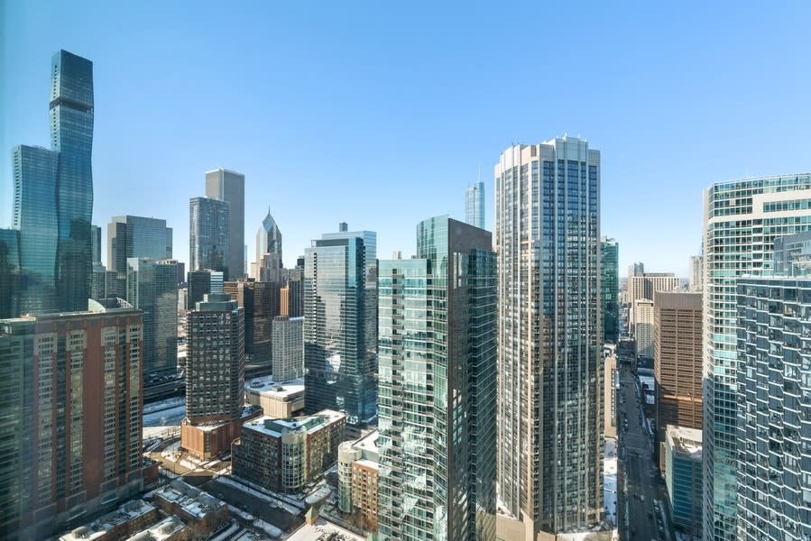 451 E Grand Ave #4201
