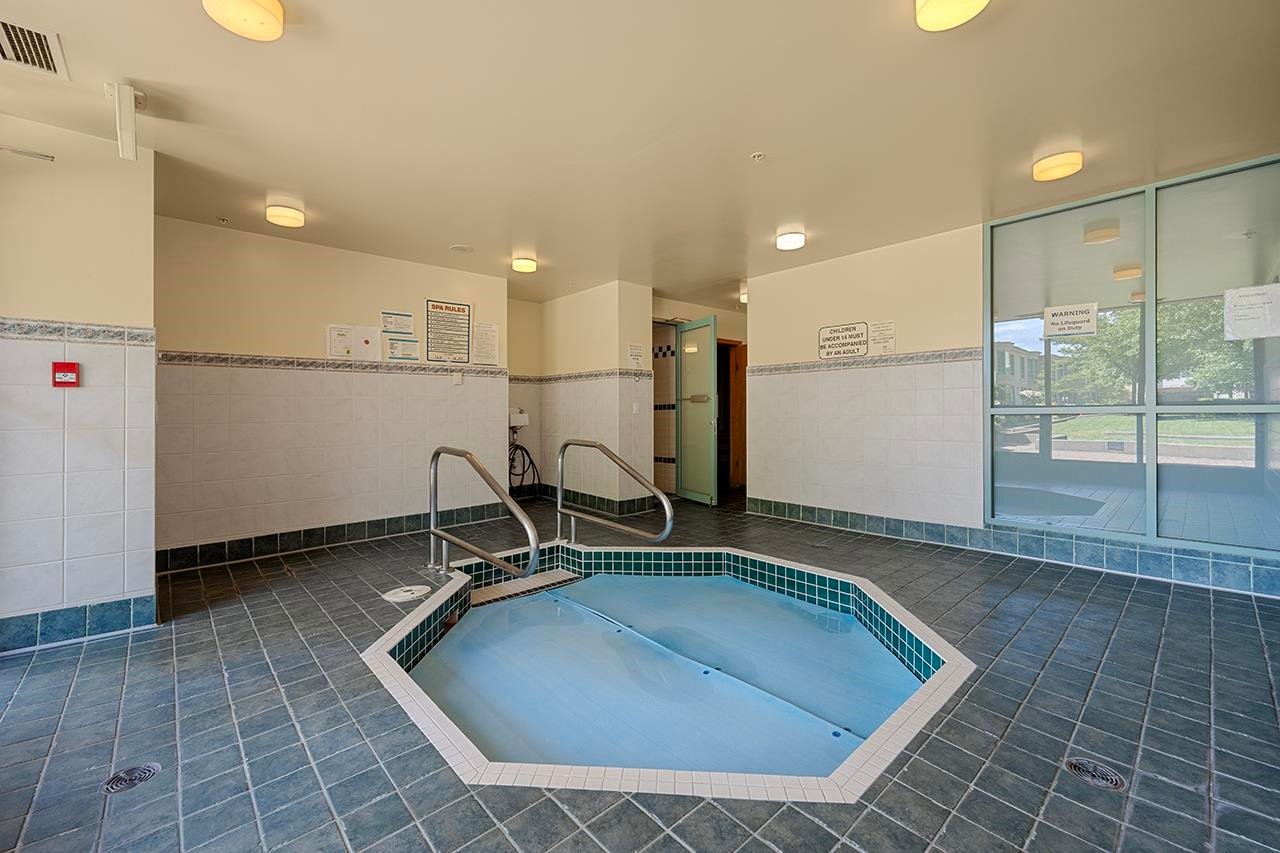 907-6611 Southoaks Cres