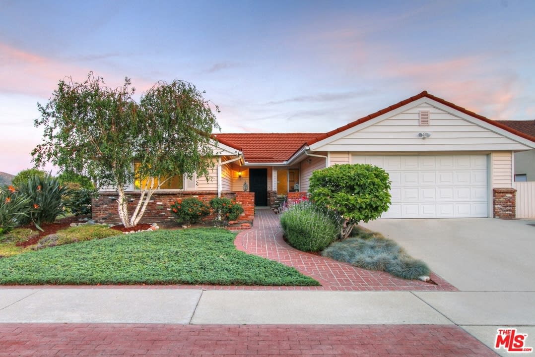 3452 TANNENCREST Drive