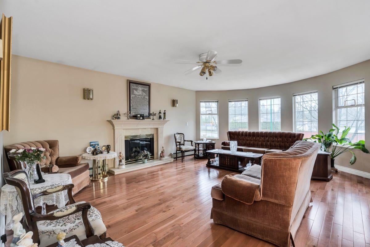 7562 Cariboo Road Rd, Burnaby