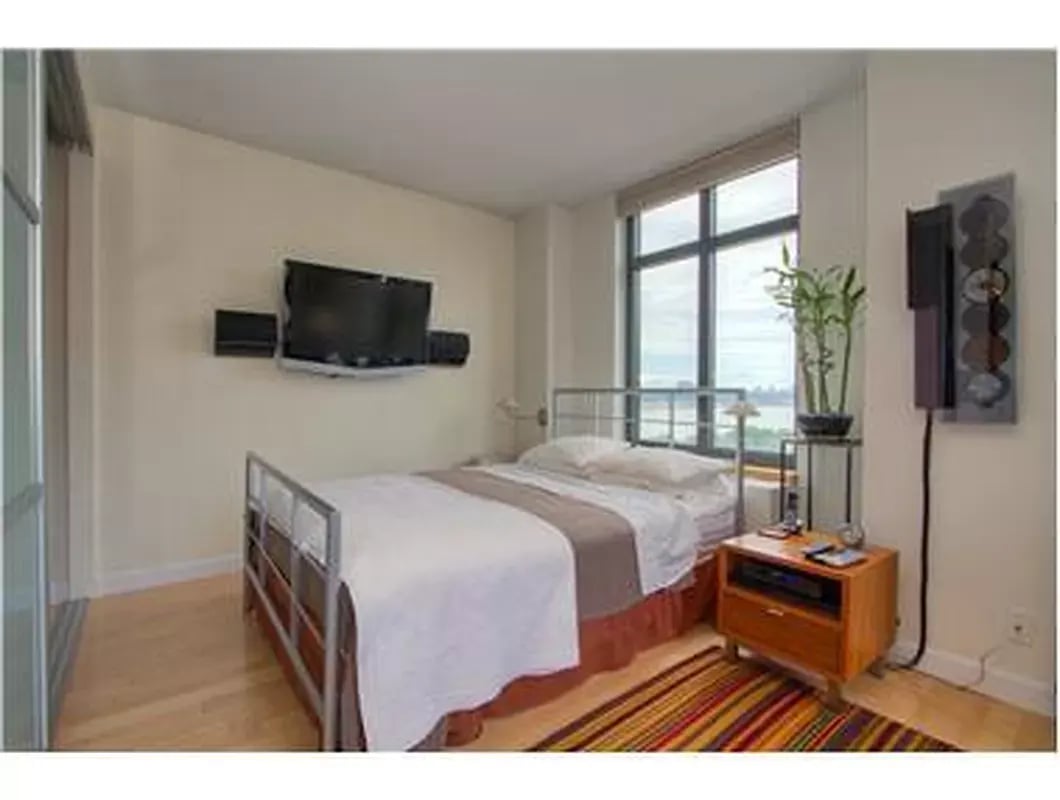 222 Riverside Drive Unit: 12F