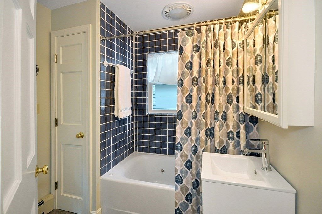 67 White Ave