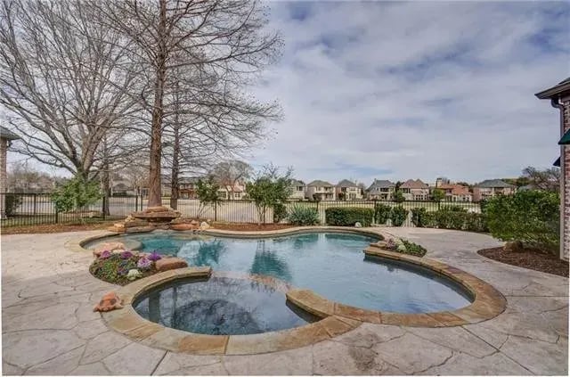 3016 Shelton Way