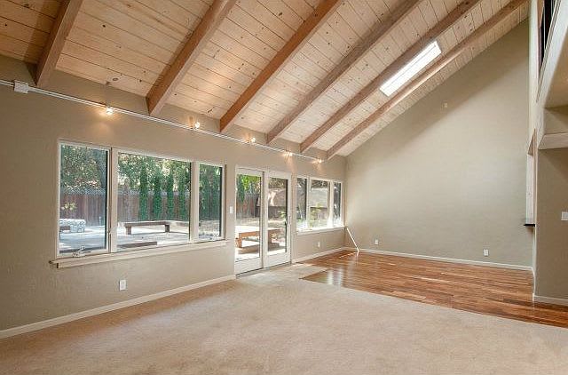 137 E Carmel Valley Rd APT 4