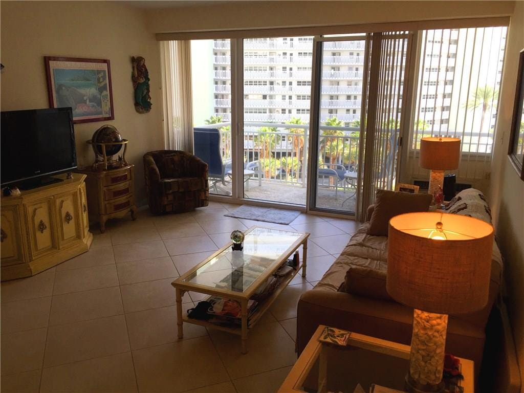 1920 S Ocean Drive, #605 