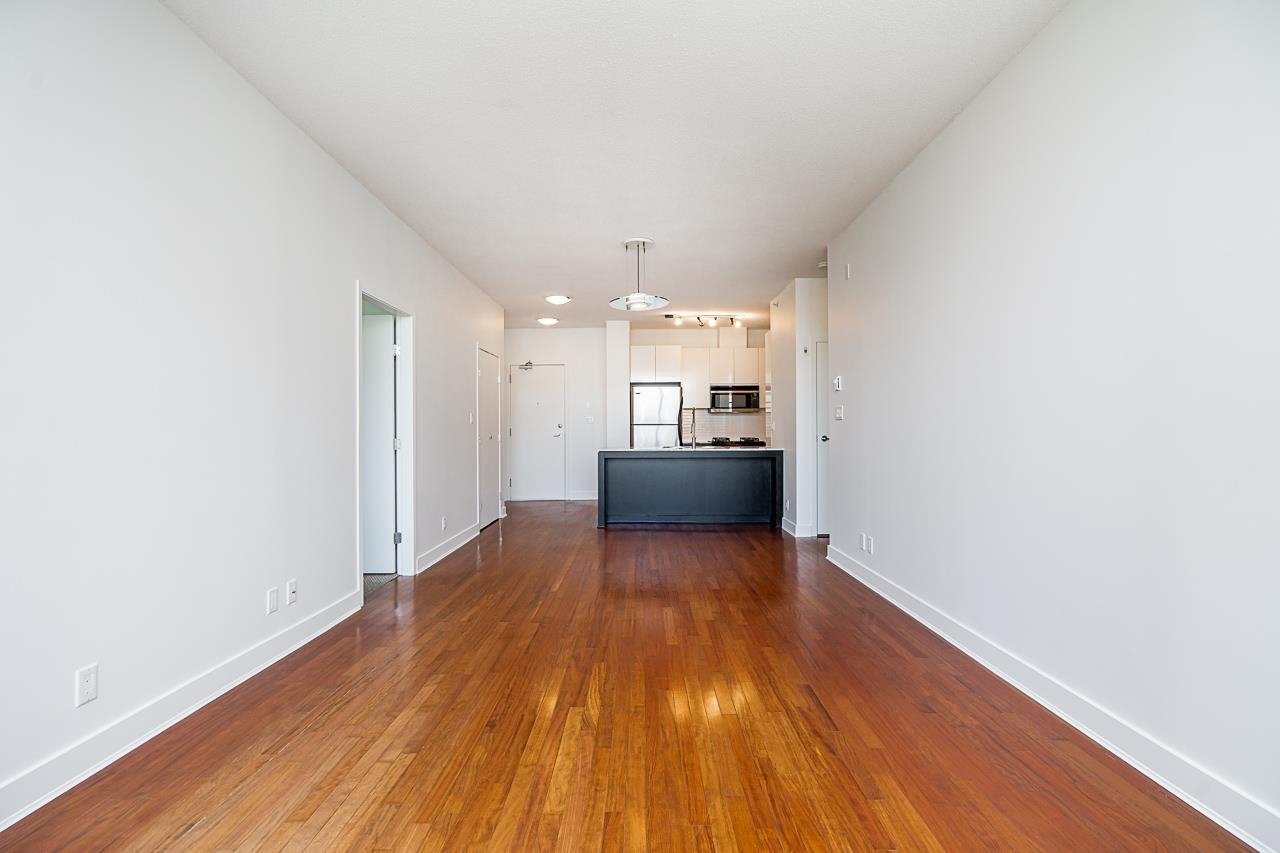 404-2828 Yew St